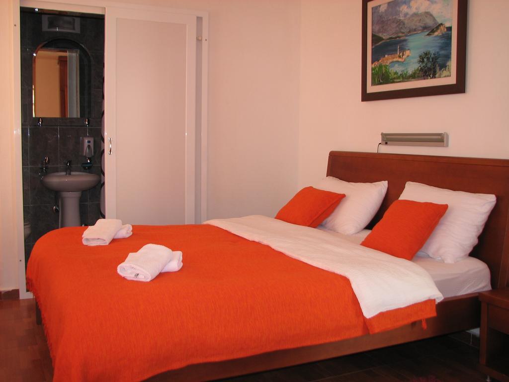 R-Club Old Town Apartments Budva Chambre photo