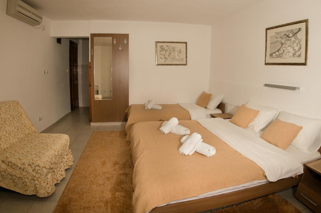 R-Club Old Town Apartments Budva Extérieur photo